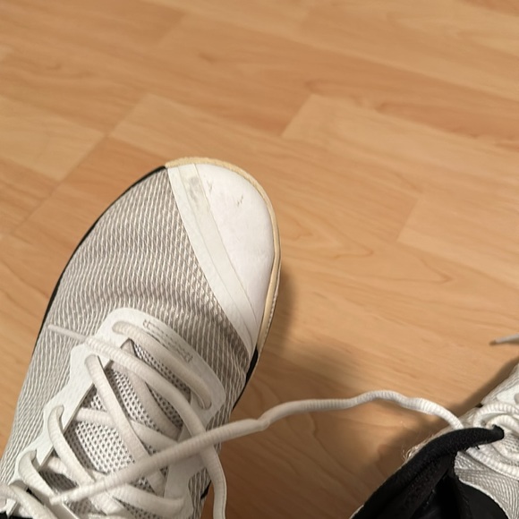 Men’s Nike Lebron size 8.5 - Picture 4 of 6